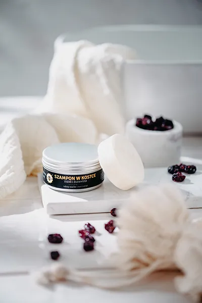 Miód i Żurawina - szampon w kostce do włosów suchych i normalnych