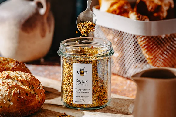 Pyłek pszczeli — na co pomaga?