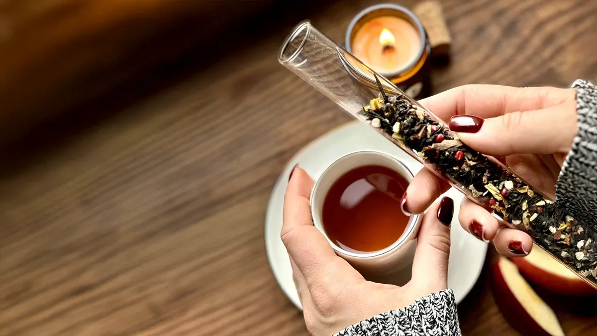 Herbata zimowa - jak przyprawy i aromaty wspierają ciepło organizmu