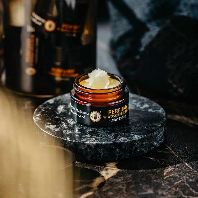 Leśne Kwiaty - perfumy w wosku pszczelim