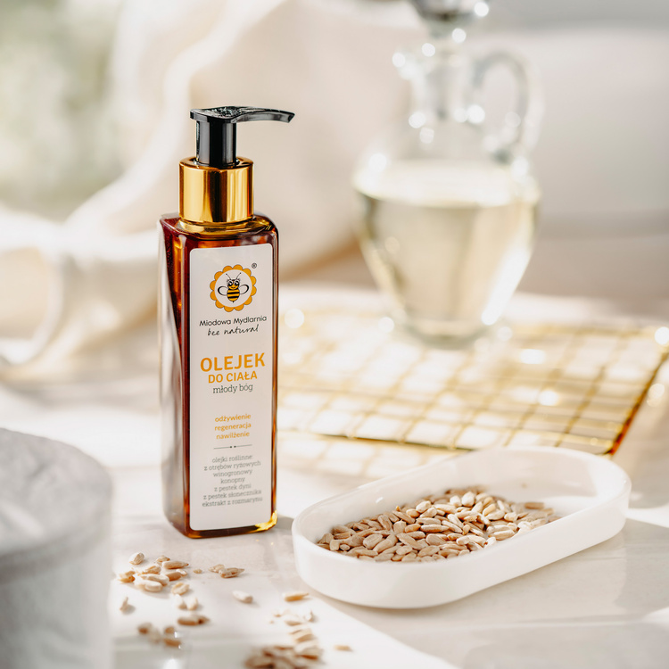 Młody Bóg - olejek do ciała