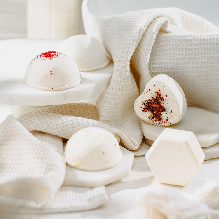 Róża - kula do kąpieli