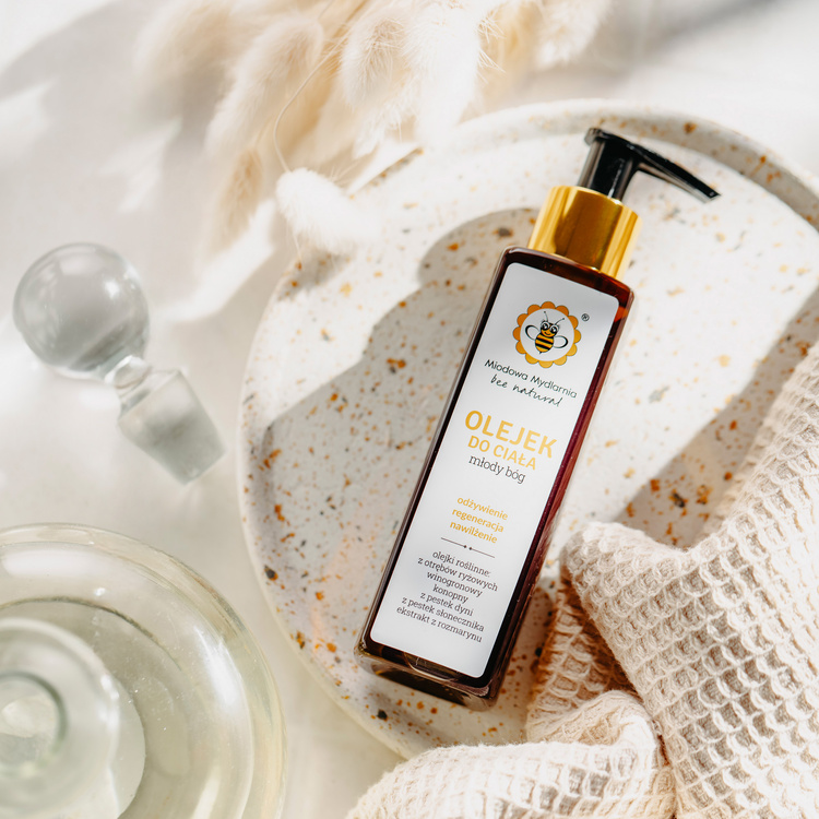 Młody Bóg - olejek do ciała