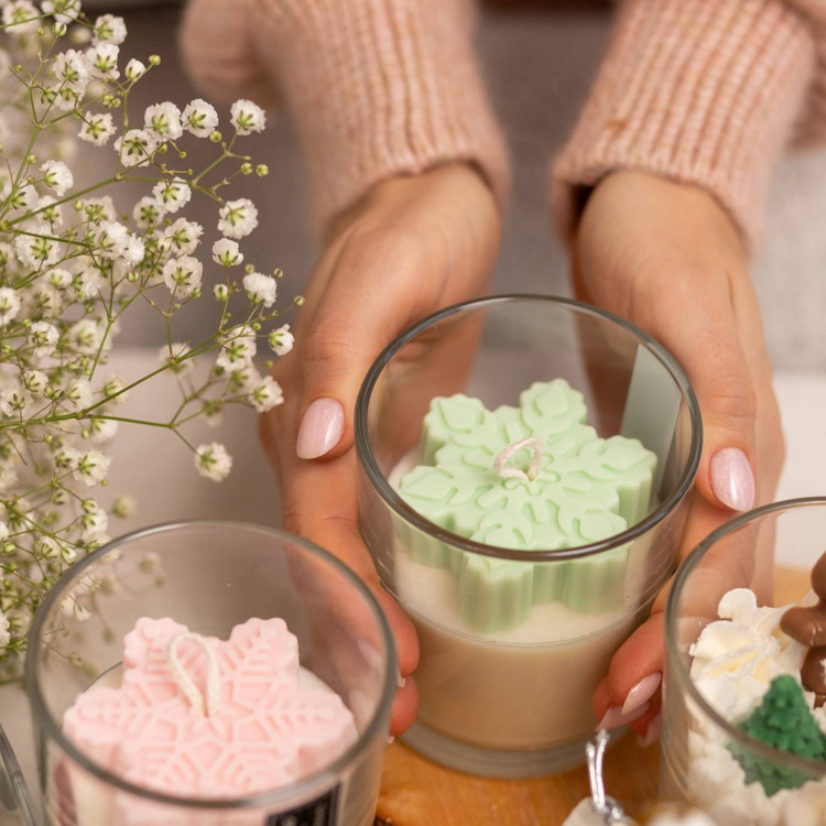 Gwiazda Zielona - bezzapachowa świeca sojowa