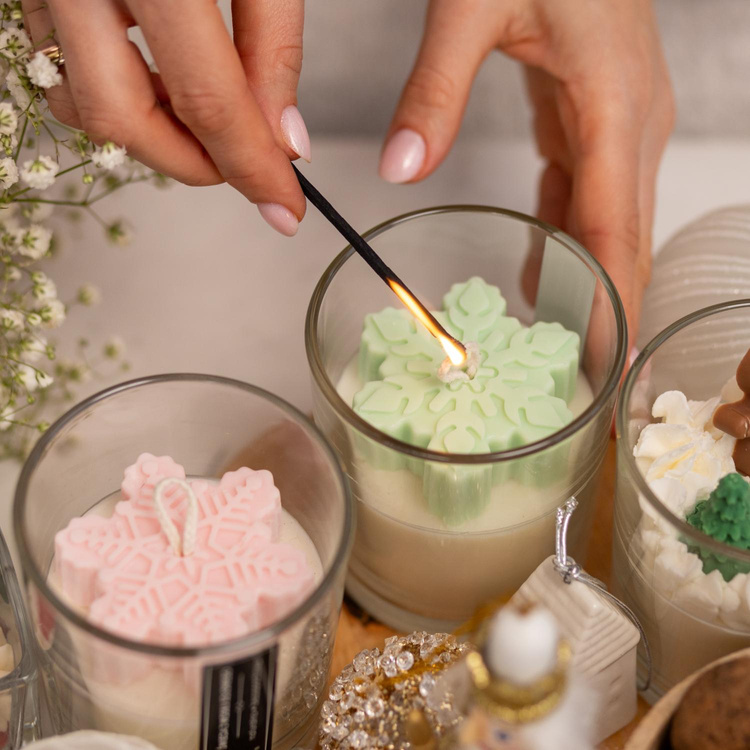 Gwiazda Zielona - bezzapachowa świeca sojowa