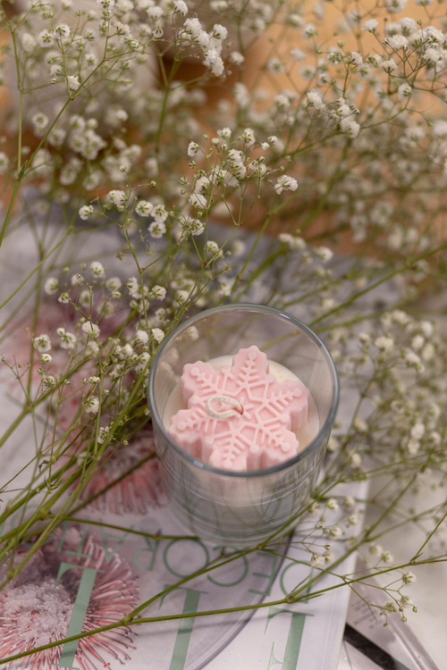 Gwiazda Różowa - bezzapachowa świeca sojowa