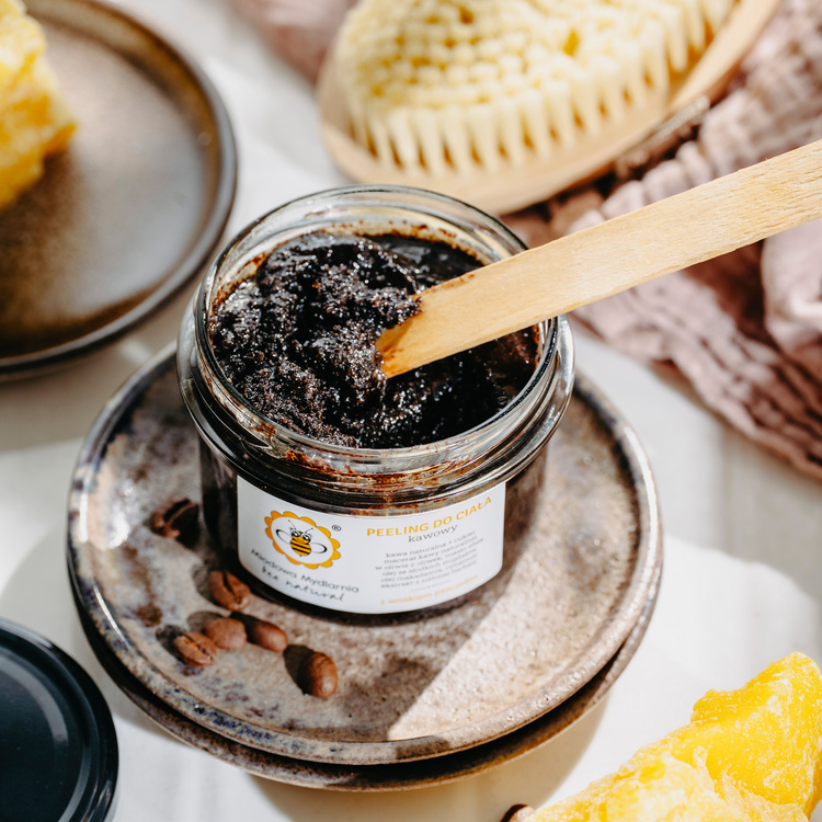 Kawowy - peeling do ciała z woskiem pszczelim