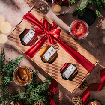 Trzy Wybrane Miody – zestaw prezentowy z bordową kokardką