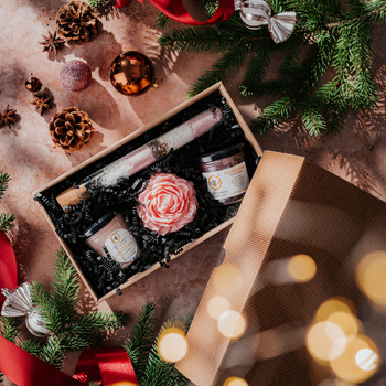 Zestaw Różowy - Masło, Peeling, Sól i Świeca