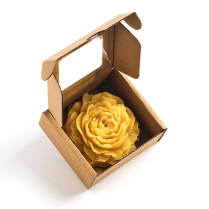 Piwonia - świeca z wosku pszczelego