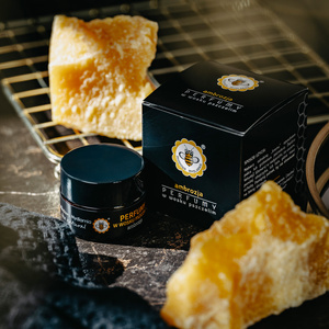 Ambrozja - perfumy w wosku pszczelim