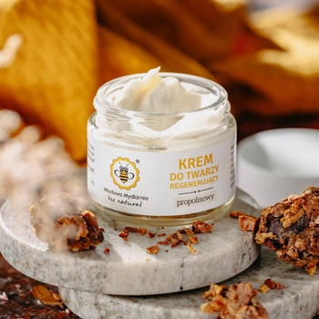 Propolisowy Regenerujący - krem na noc do twarzy, szyi i dekoltu