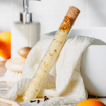Pomarańcza z Goździkiem - sól do kąpieli w fiolce
